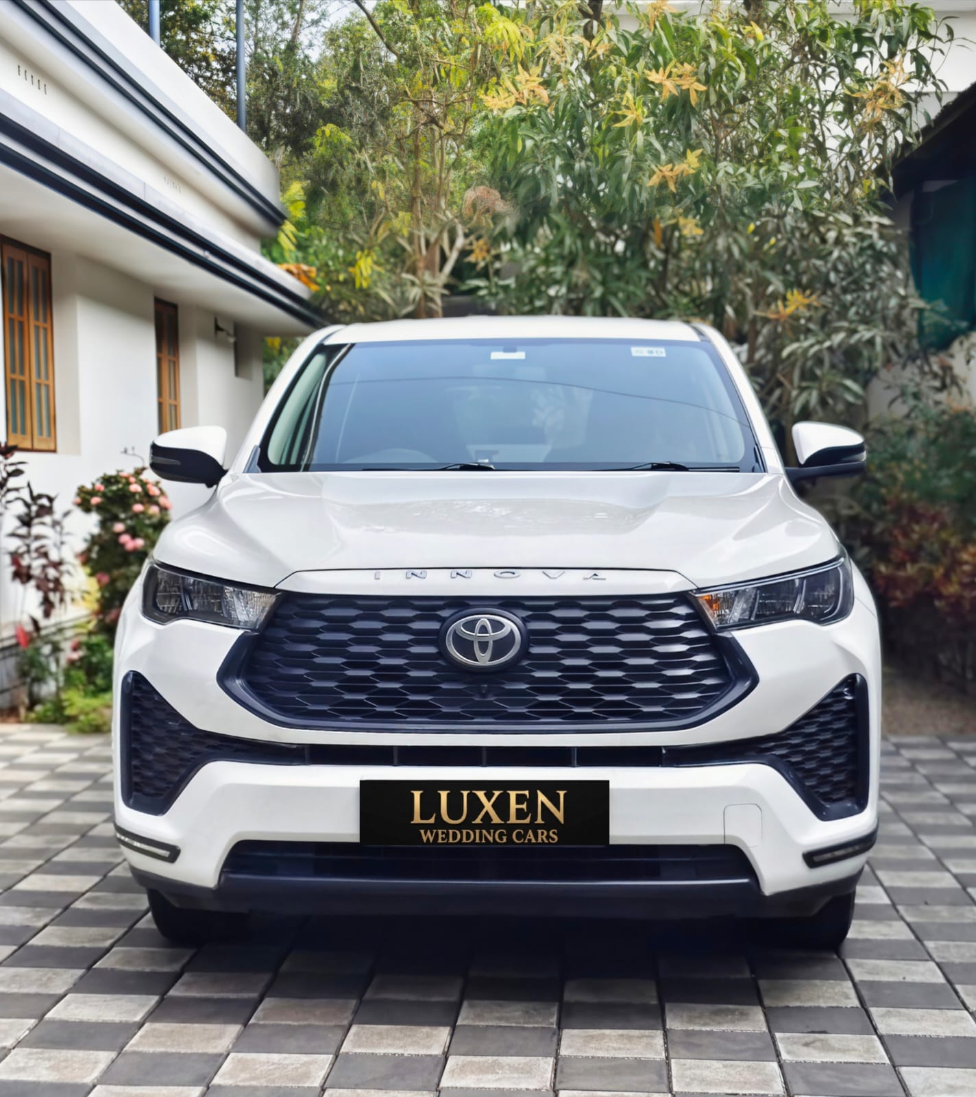 Innova Hycross